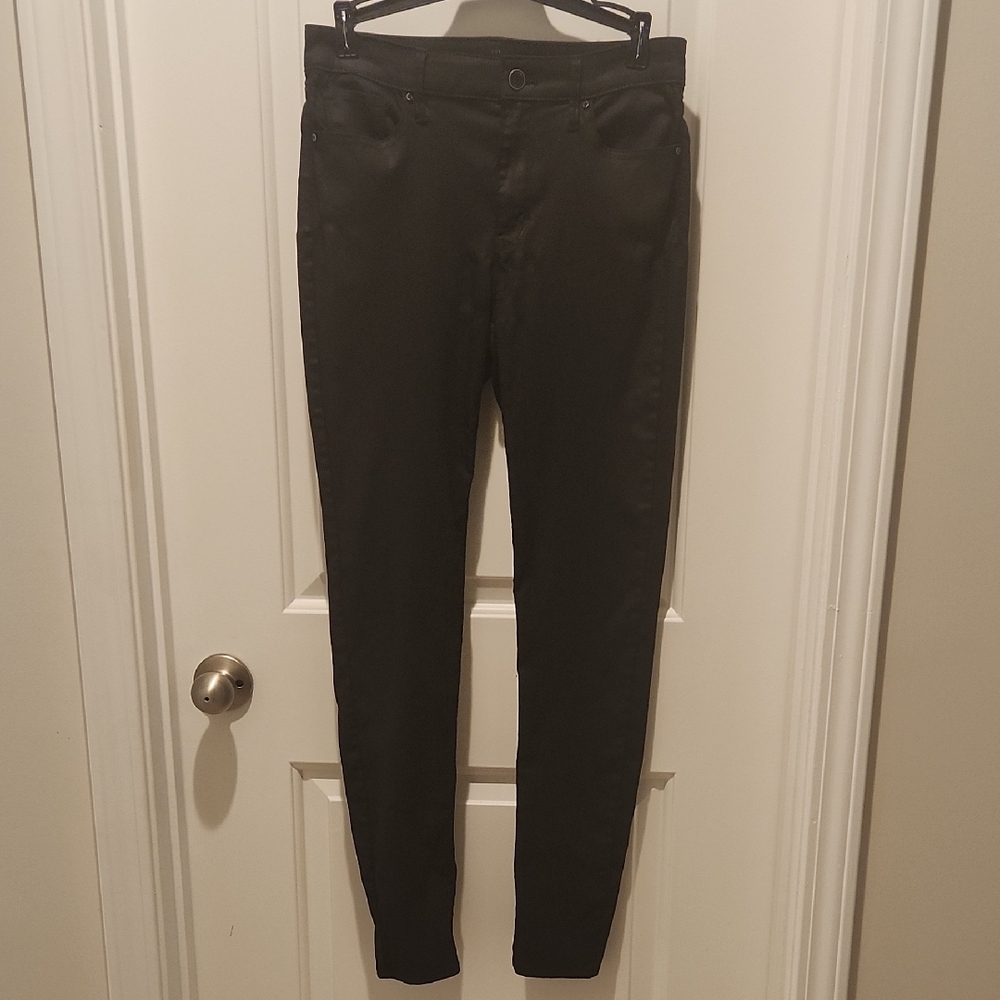 White House Black Market Black Skinny Pants with Stretchy Fabric